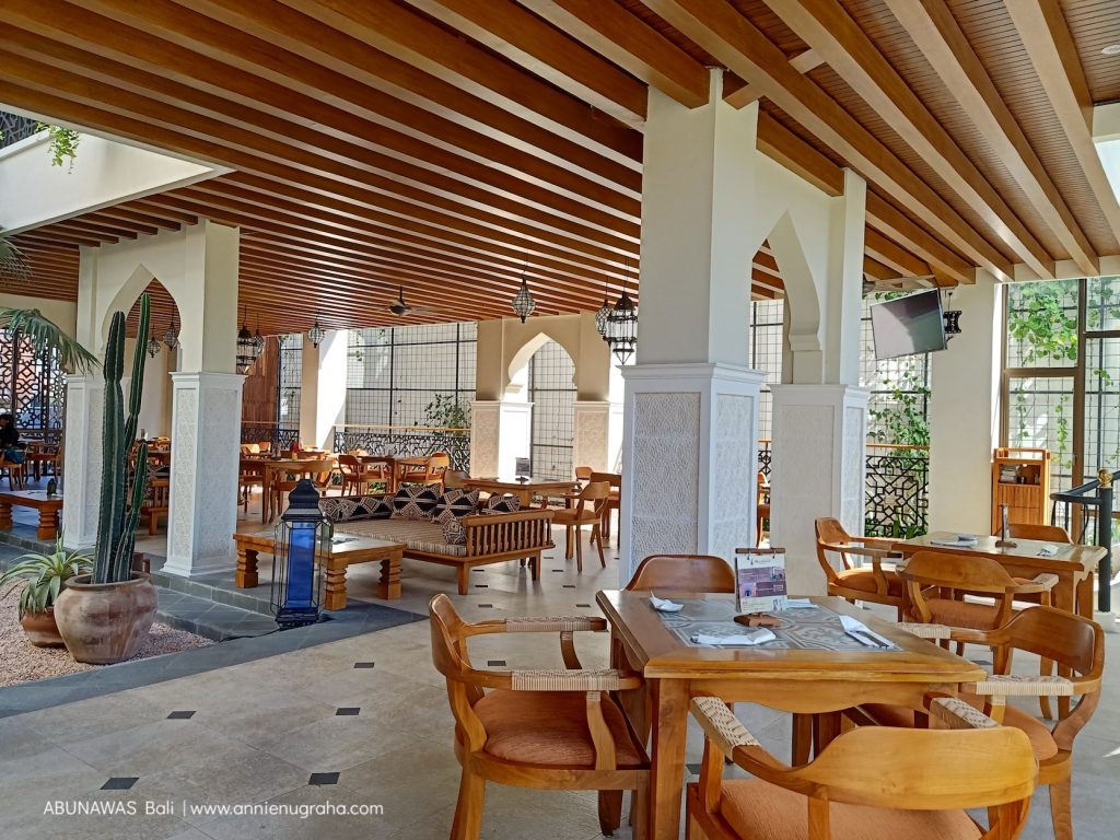 Menyantap Makanan Khas Timur Tengah di Abunawas Cafe Bali