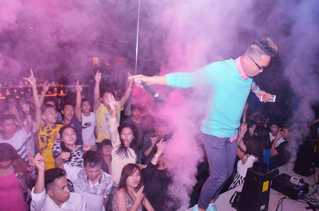Party Semalam Suntuk di Cloud9 Bar Manado