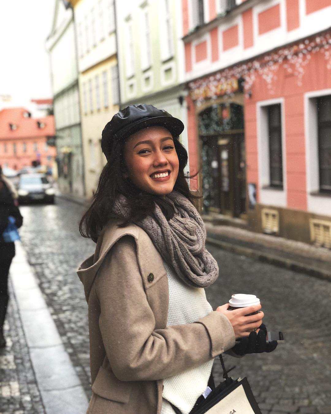 6 Anak Perempuan Artis Indonesia yang Tampil Fashionable