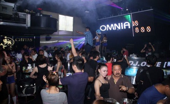 5 Klub Malam dan Diskotik Seru di Surabaya