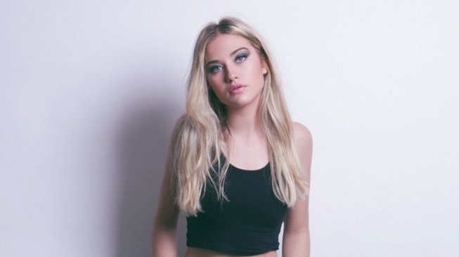 5 Wags Sexy yang Memanaskan Copa America 2019