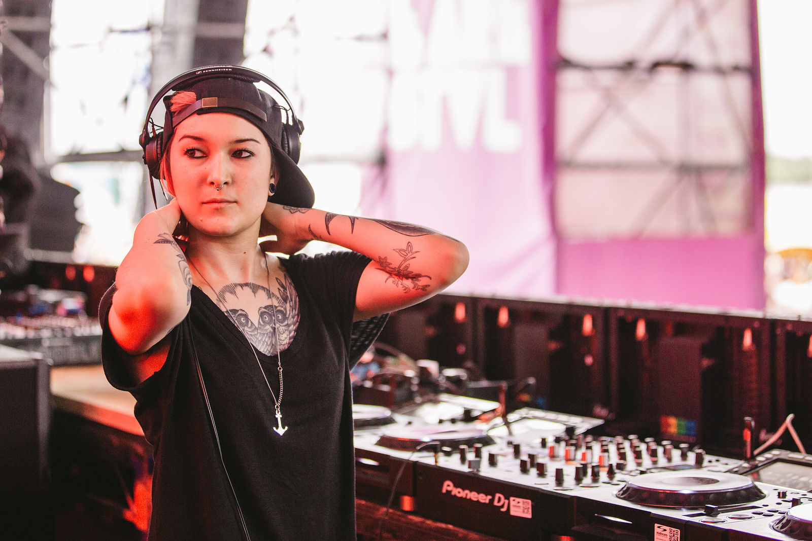 Maya Jane Coles, DJ Blasteran British-Jepang Yang Populer di Dunia. @mayaja...
