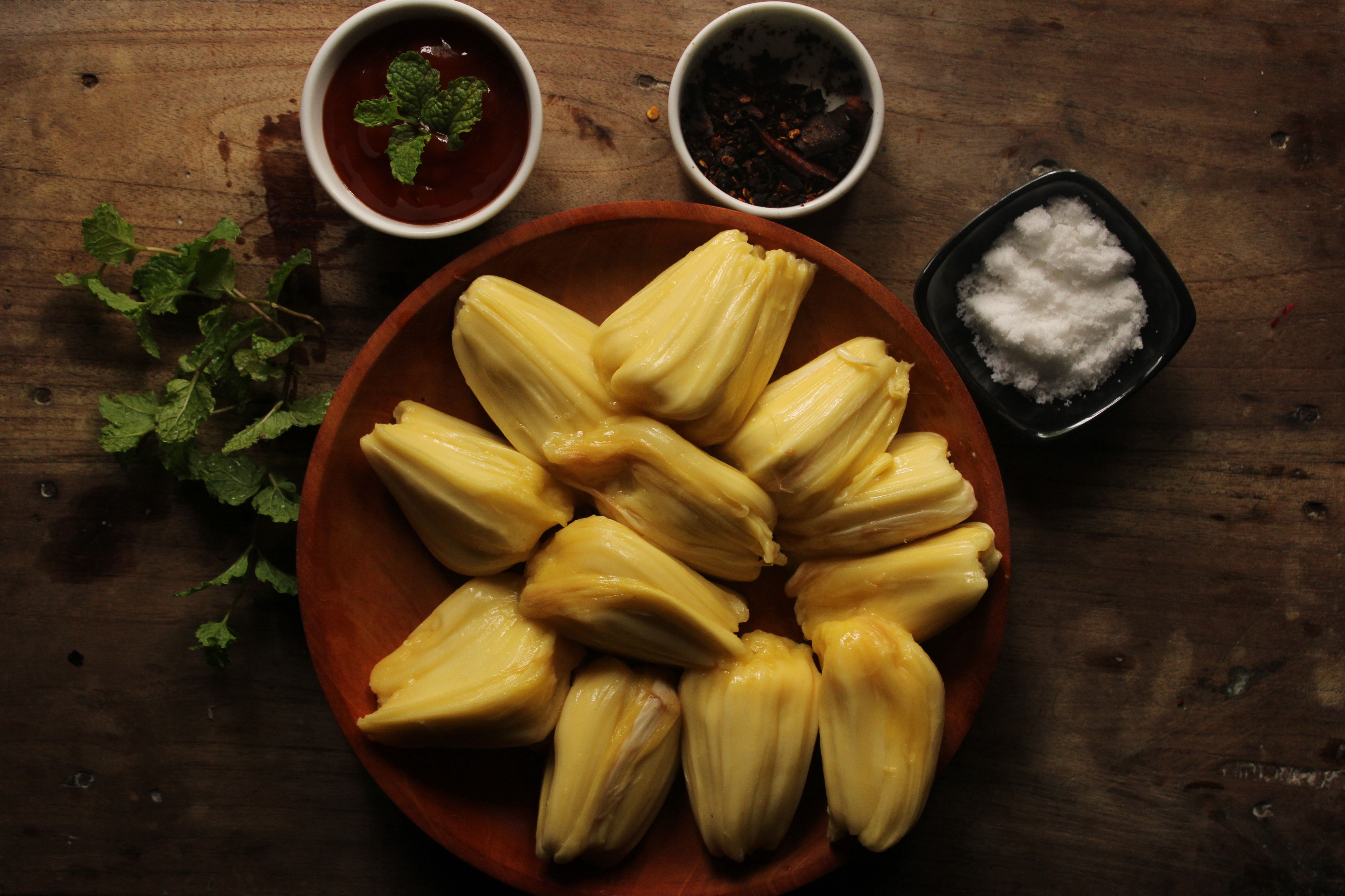 Sehat, Tapi 5 Buah Ini Sebaiknya Jangan Dikonsumsi Tiap Hari