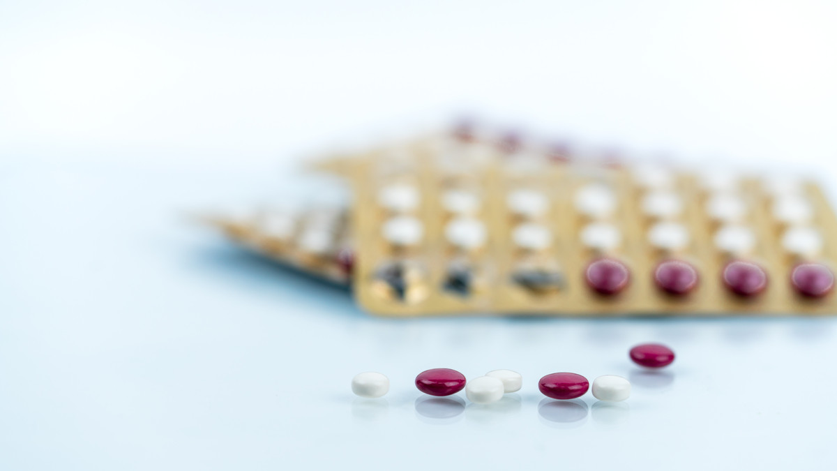 Kombinasi Pil KB dan Kondom, Perlukah?