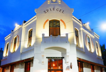 Review Spiegel Bar & Bistro Semarang
