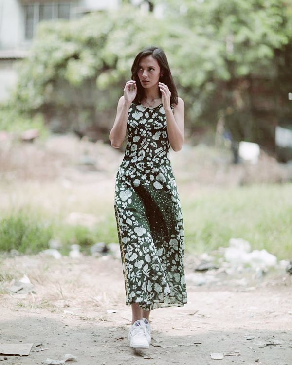 Profil Model Widika Sidmore, Model Indonesia Berwajah Bule
