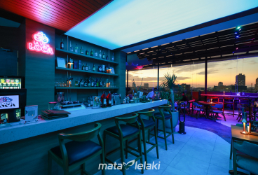 La Vida Loca Rooftop Resto and Bar