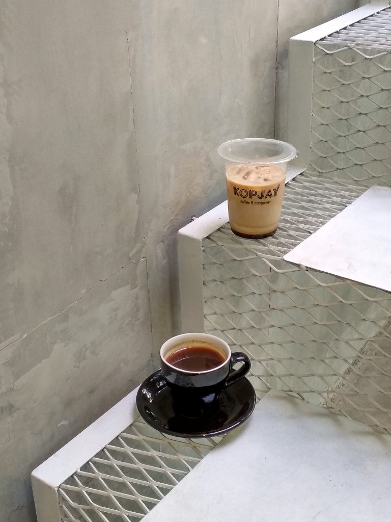 Nongkrong Santai Ala Kopjay Cafe Gandaria Jakarta