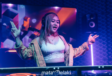DJ Naomi Perform at Studio Matalelaki