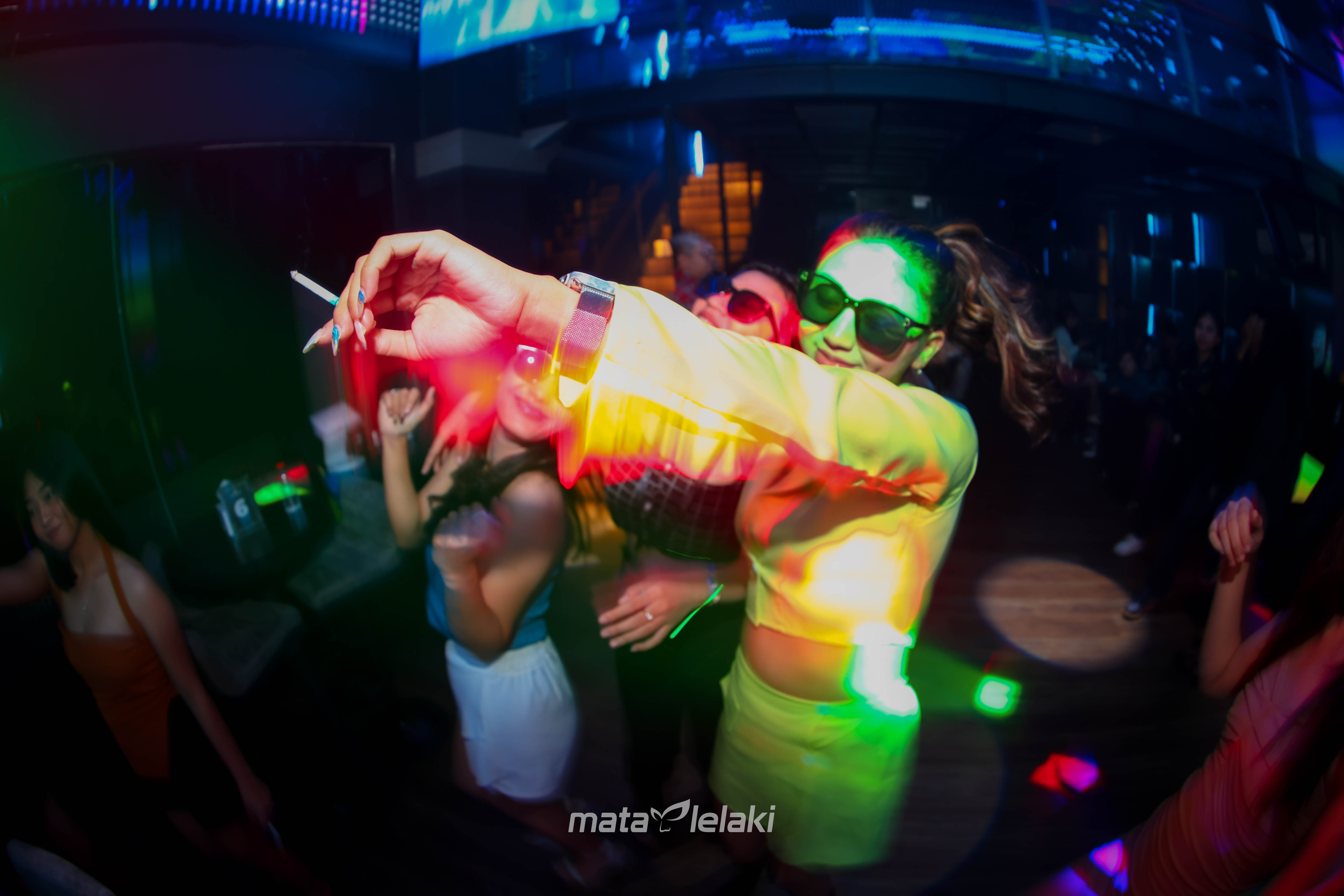 Hangout Premium dan Cozy di Afterwork Resto &amp; Lounge