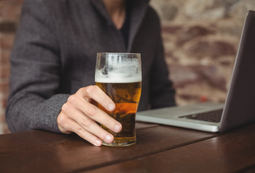 Minum Bir Tingkatkan Performa Seks? Ini Faktanya