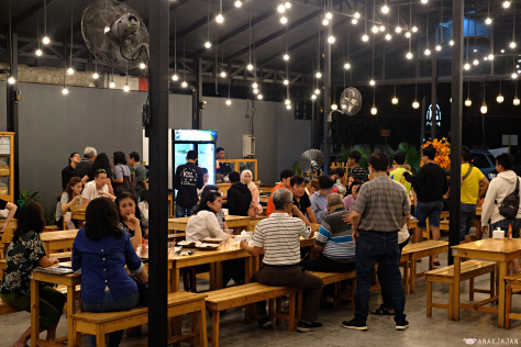 Kakakuku Pluit, Spot Hangout Dengan Berbagai Varian Makanan