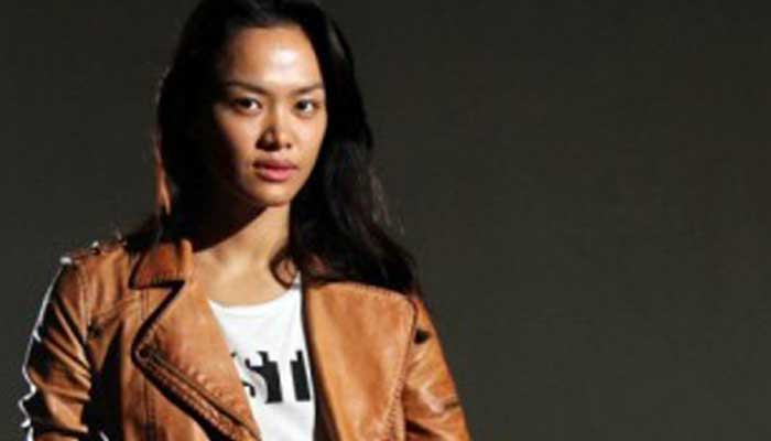 Profile Mode Kelly Tandiono, Model Cantik Yang Gila Olahraga