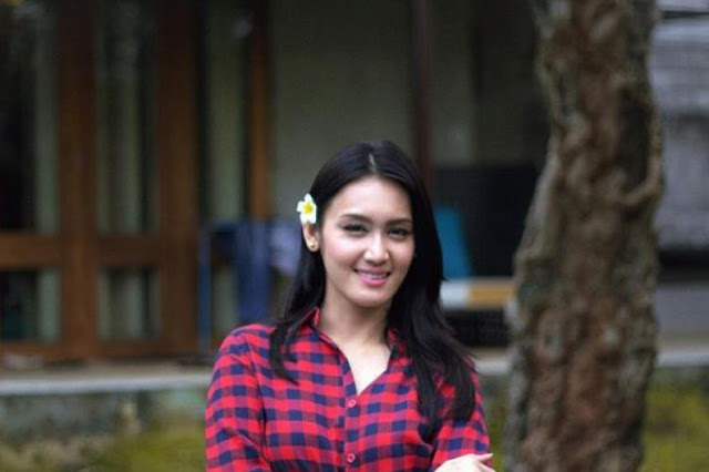Profil Intan Saumadina, Model Cantik Presenter Olahraga