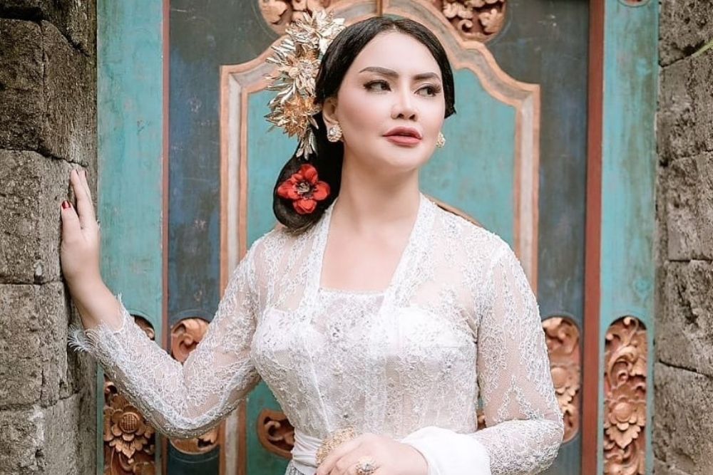 Potret Sensual Sisca Mellyana yang Membuat Melek Mata Kaum Adam