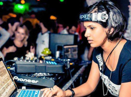 Kenalan dengan Pooja B, Female DJ Asal India