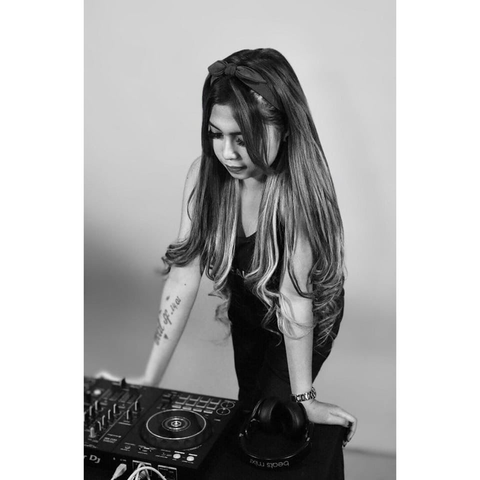 DJ Queen Carolline DJ Queen Carolline