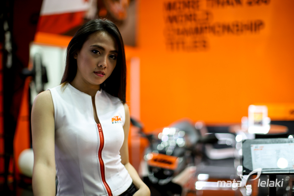 Para Gadis Penjaga Stand Motor KTM JIExpo Kemayoran