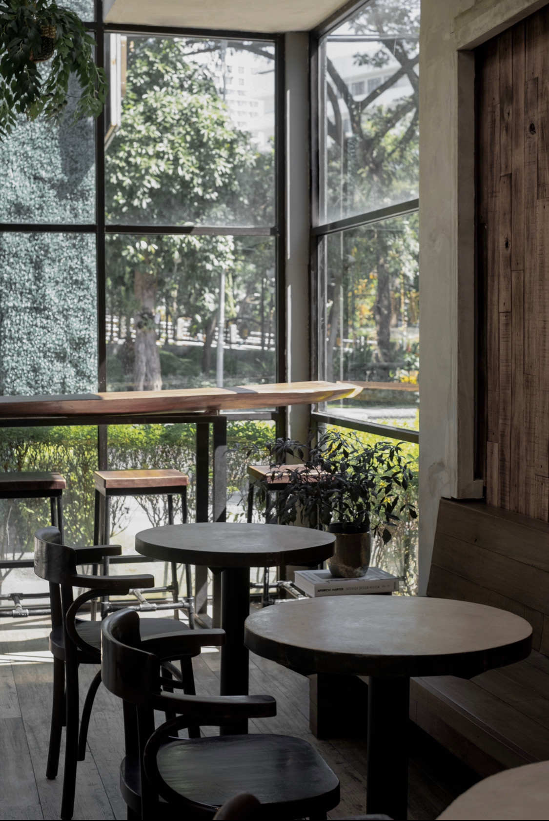 Menikmati Suasana Nyaman di Calibre Coffee Roasters Surabaya