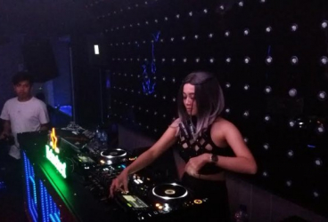 DJ Sabina Ayu, dari Dangdut ke Musik EDM