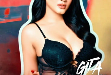 MATRA 21 CLUB JAKARTA - CELEBRITY ON STAGE (GITA YOUBI)