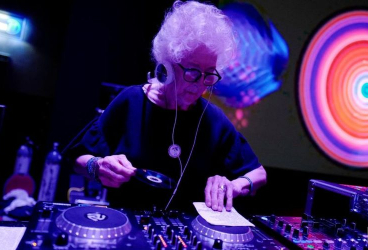 DJ Wiki, DJ Asal Polandia yang Berusia 80 Tahun