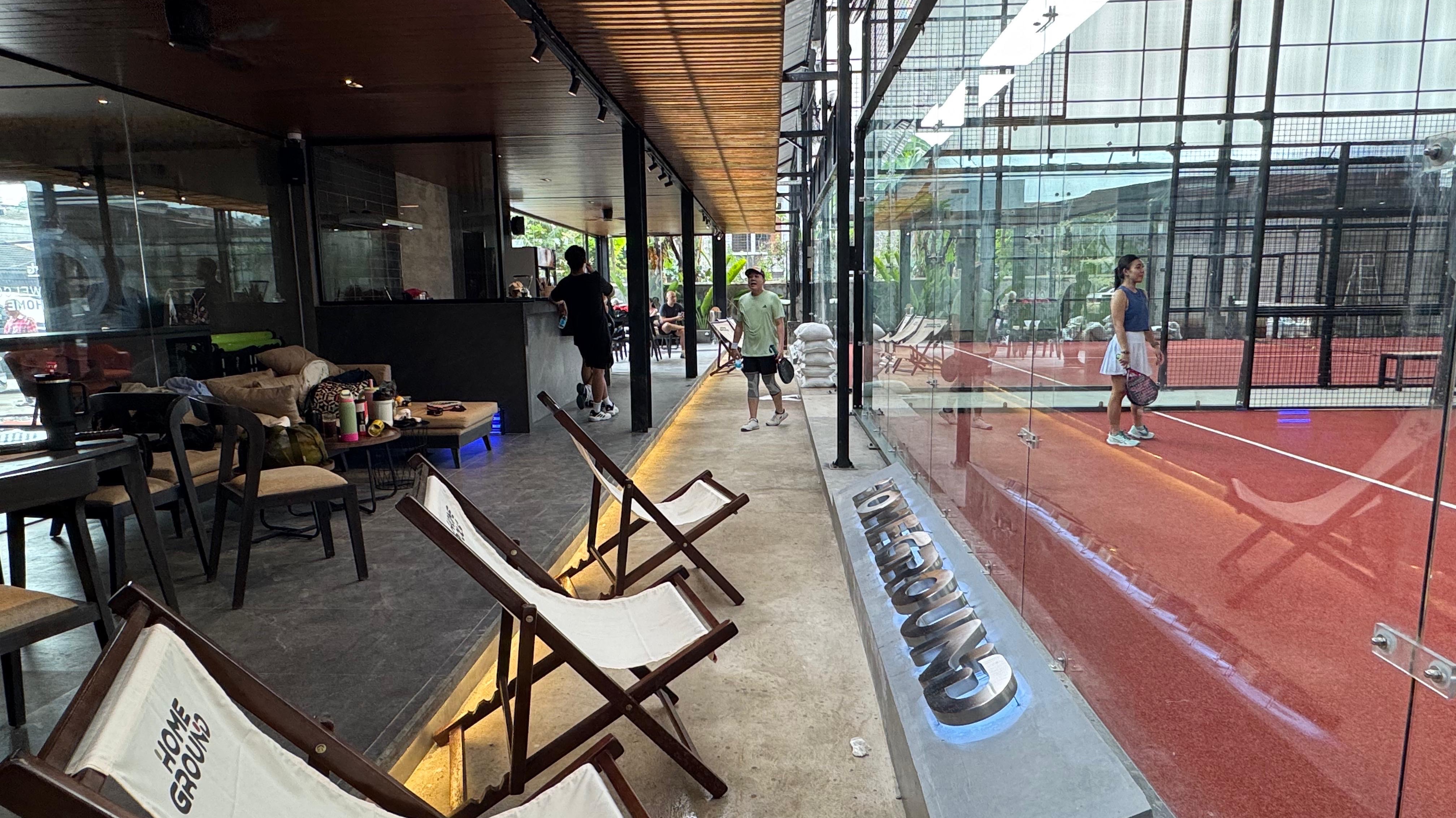 Ini Rekomendasi Tempat Padel Hits di Jakarta