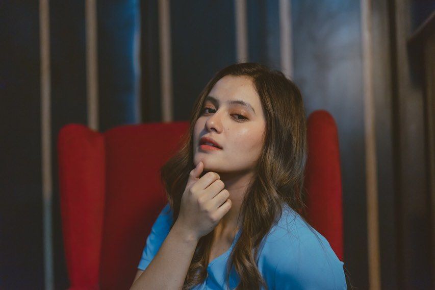 Pesona Femila, Peserta Indonesian Idol yang Viral Bawakan Lagu Daerah