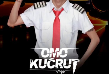 CENTER STAGE JAKARTA - OMO KUCRUT