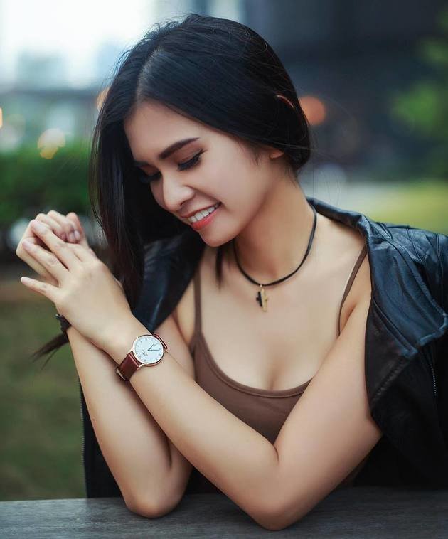 Daftar Presenter Sepak Bola Sexy dan Bikin Melek