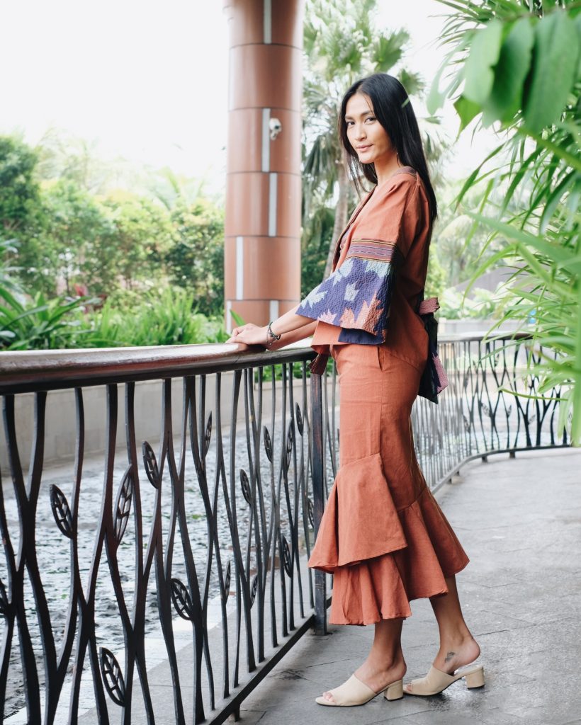 Profile Model Advina Ratnaningsih, Model Cantik Yang Hobi Travelling