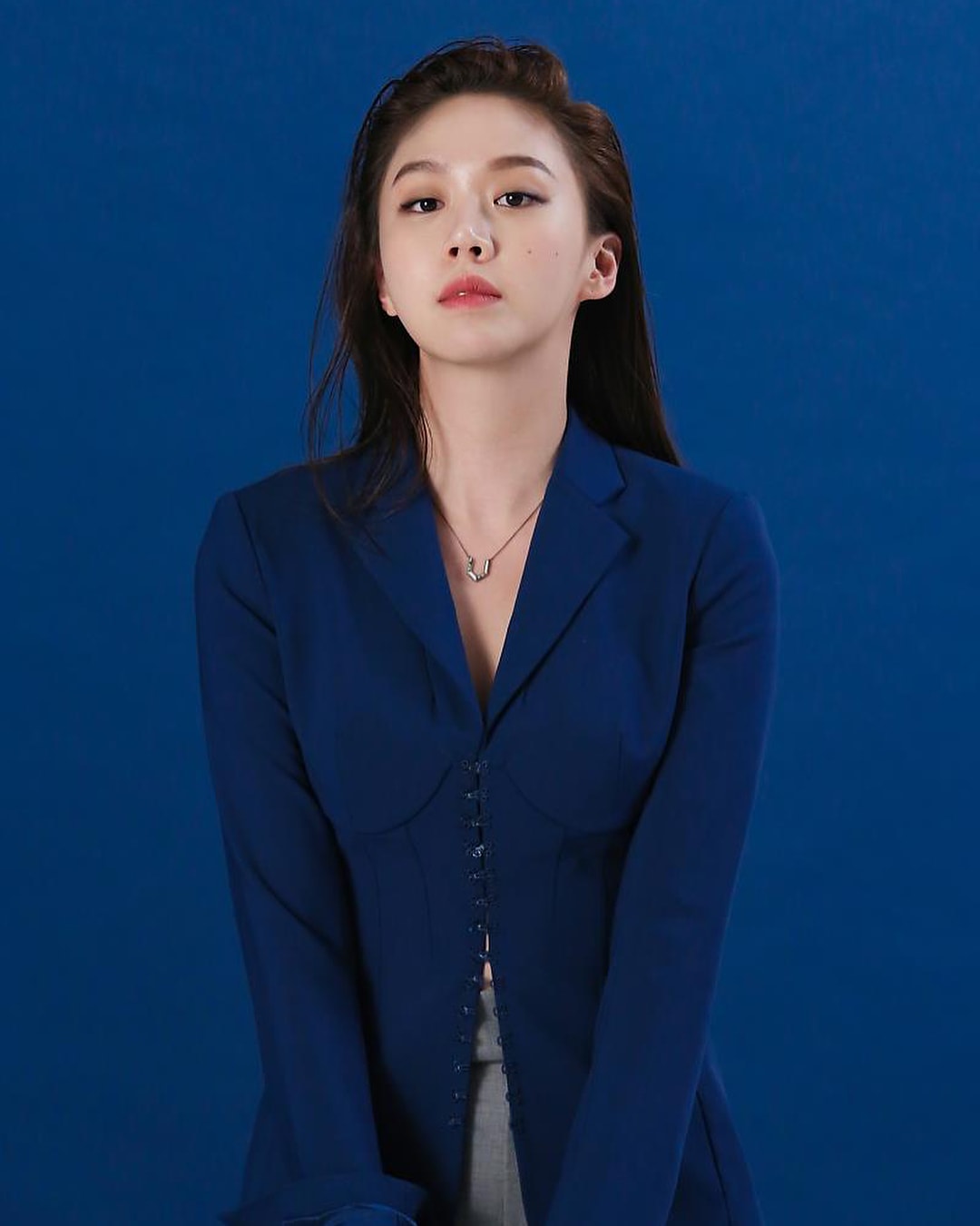 Kenalan dengan Ko Sung Hee, Bintang Drakor Berkulit Putih.