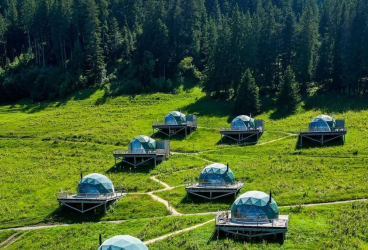 Glamping Mewah? Ini Lokasi yang Bisa Kalian Tuju!