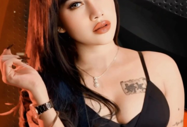 LA CLUB JAKARTA - ANGELINA JUPE