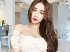 6 Foto Ji Seong, Model yang Jadi Pembicaraan Netizen Korea
