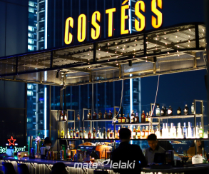 Menikmati City Light di Costess Cafe & Bar