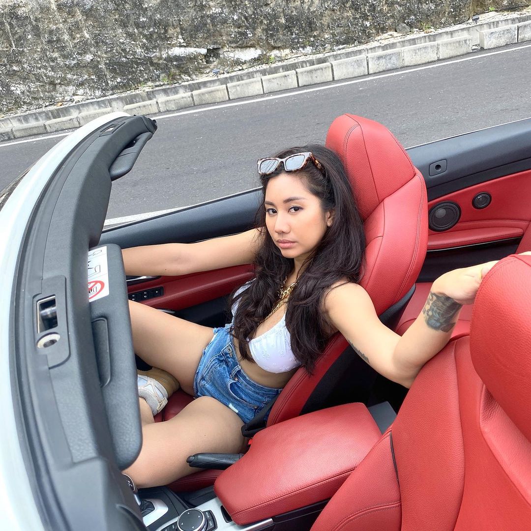 Fakta Mengejutkan DJ Chika Kinsky