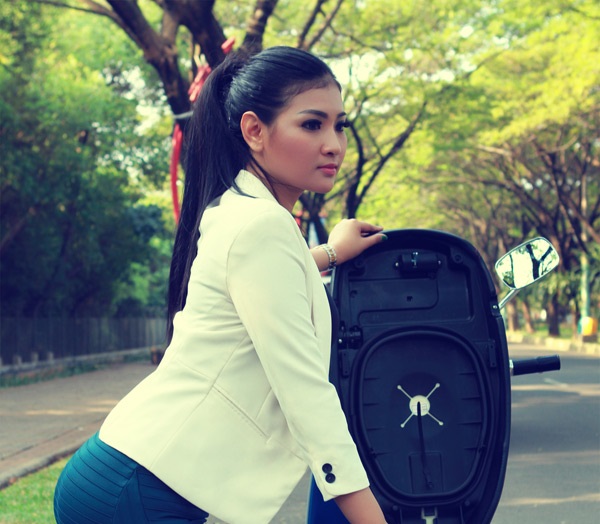 Putri Ayu, Lady Bikers Cantik Penguasa Jalanan