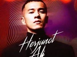 DELULU JAKARTA - SICKO (HERJUNOT ALI)