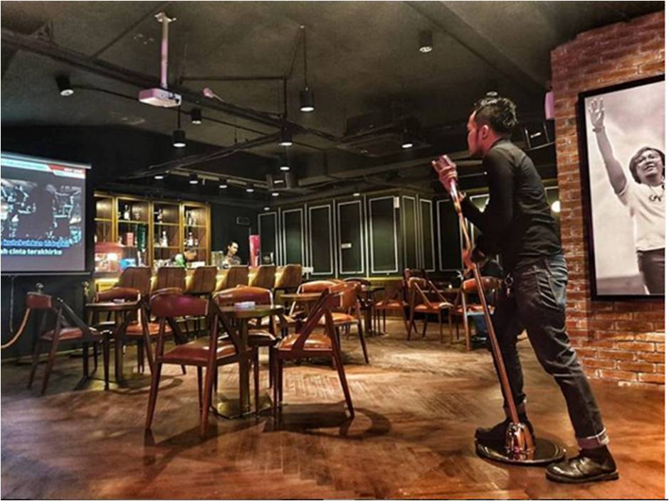 Ari Lasso The Legend Karaoke Rasakan Pengalaman Menjadi Legenda di Ari Lasso The Legend Karaoke