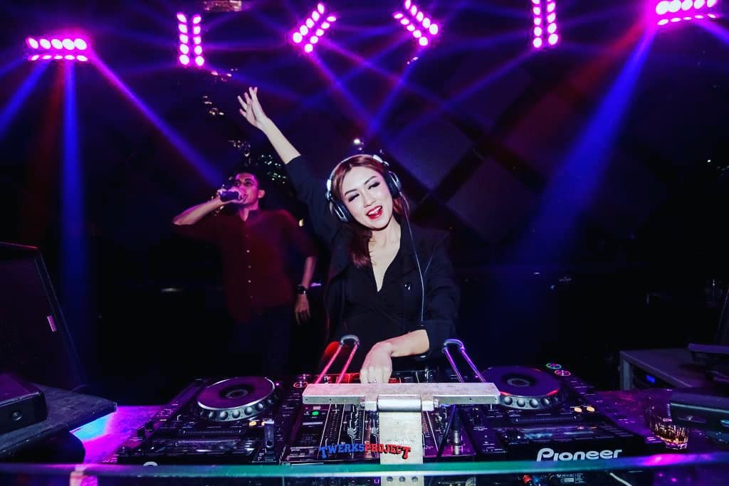 Lala Tila, Female DJ Sekaligus Ibu Rumah Tangga