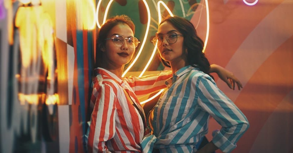 Mengenal Veronika & Valerie Krasna, Model Kembar Pertama di Asia’s Next Top Model