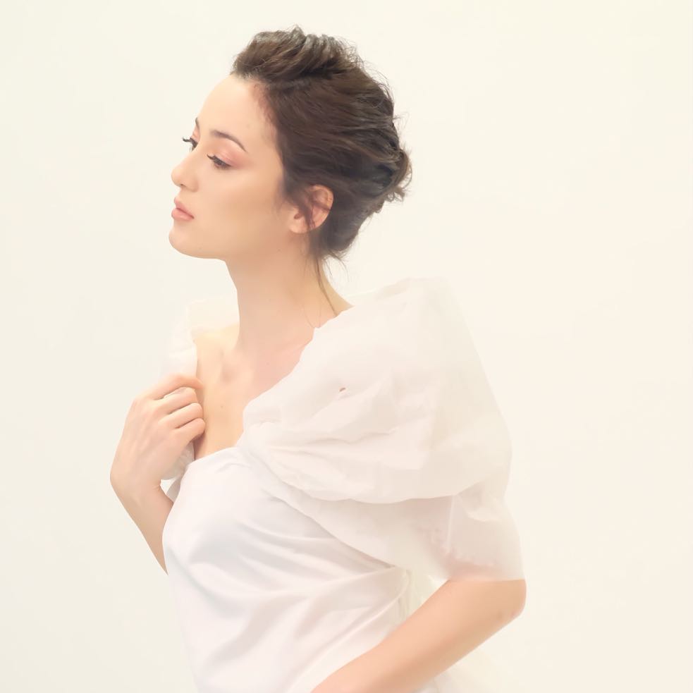 Profil Julie Estelle, Dari Model Majalah Playboy Hingga Dikontrak Agensi Film Internasional