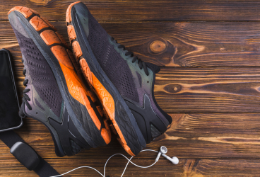 Tren Sepatu Lari 2025, Sudah Punya?